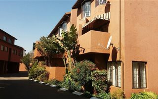 2 Bedroom Townhouse in Buurendal