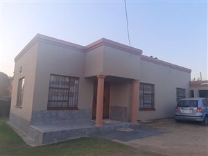2 Bed House in Mahube Valley
