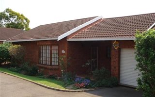 2 Bedroom Simplex in Hayfields