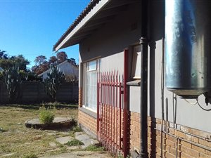 4 Bed House in Meiringspark