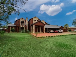 5 Bed House in Sterkfontein and surrounds