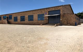 1400 m² Industrial space in Roodepoort Central
