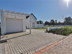 3 Bed House in Koelenhof