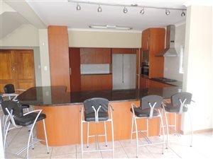 5 Bed House in Myburgh Park