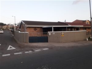 2 Bed House in Austerville