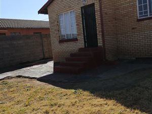 3 Bed House in Madadeni