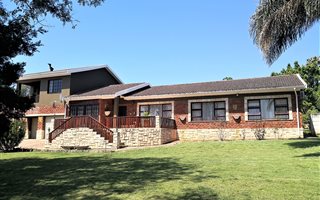 3 Bedroom House in Vanes Estate