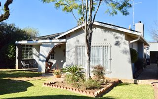 3 Bedroom House in Wychwood