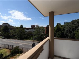3 Bed Apartment in Illovo