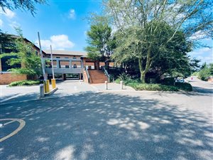 73 m² Commercial space in Tijger Valley and surrounds