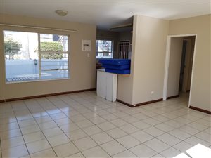 2 Bed Apartment in Weltevreden Park