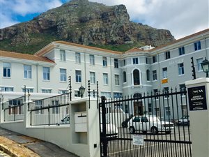 2 Bedroom Apartment in Muizenberg