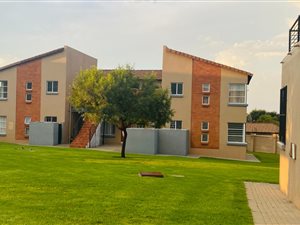 1 Bed Apartment in Ruimsig