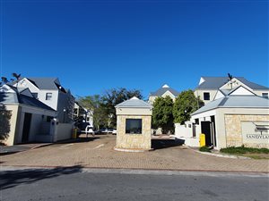 2 Bed Apartment in Silver Oaks
