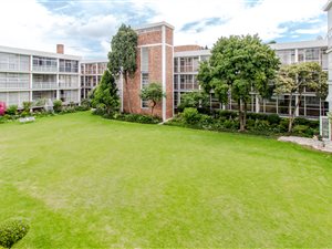 2 Bed Apartment in Dunkeld West