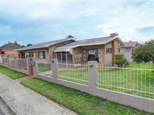 4 Bed House in Oakdale