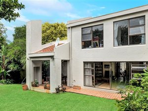 4 Bed Townhouse in Victory Park