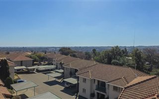 2 Bedroom Apartment in Vorna Valley
