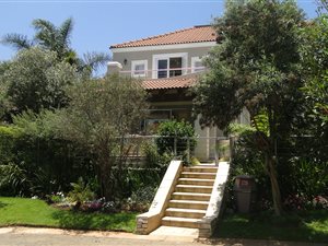 3 Bed House in Dainfern Golf Estate