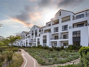3 Bed Apartment in De Velde