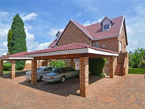 3 Bedroom Townhouse in Radiokop