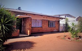 3 Bedroom House in Vanderbijlpark CW1