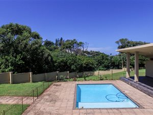 3 Bed Apartment in Sheffield Beach