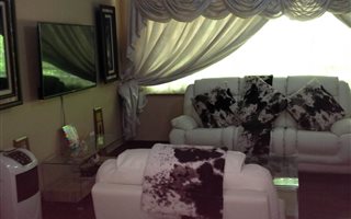 1 Bedroom Apartment in Cyrildene