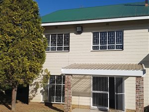 3 Bed Duplex in Hattingspruit