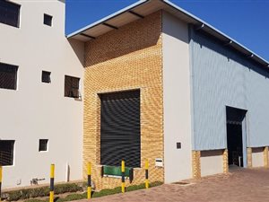 758 m² Industrial space in Glen Austin