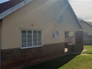 3 Bed House in Grantham Park