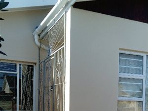 3 Bed House in Gelvan Park