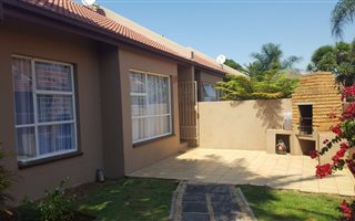 3 Bedroom Simplex in Glen Marais