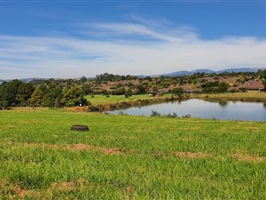 800 m² Land available in St Johns Village