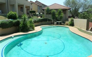 2 Bedroom Apartment in Newlands