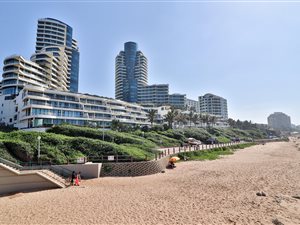 3 Bed Apartment in Umhlanga Rocks