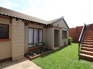 2 Bed Simplex in Rietvlei Heights Country Estate