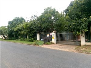 4 Bed Apartment in Pollak Park