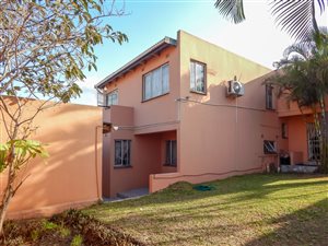 9 Bed House in Chesterville