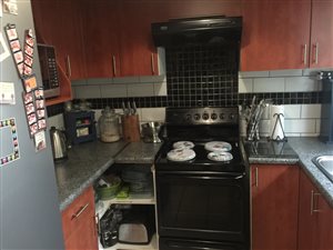 3 Bed Simplex in Van Riebeeck Park
