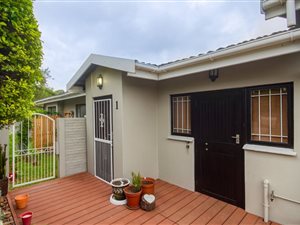 3 Bed Simplex in Glen Anil