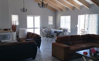3 Bedroom House in Country Club