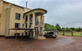3 Bedroom Apartment in Primrose