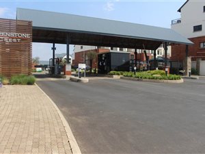 2 Bed Apartment in Greenstone Crest