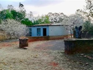 9 Bed House in Homestead Apple Orchards