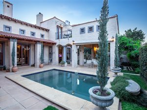 5 Bed House in Mooikloof Gardens