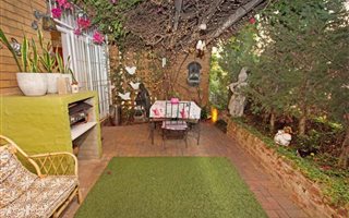 3 Bedroom Townhouse in Waterkloof Glen
