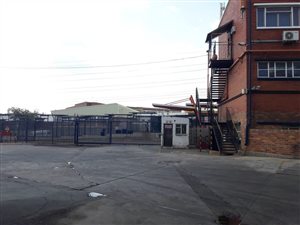 4000 m² Industrial space in Industria West