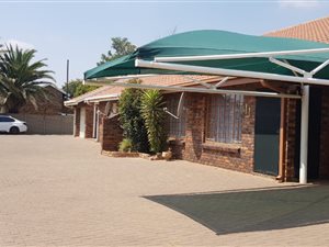 2 Bed Townhouse in Waldrift