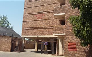 2 Bedroom Townhouse in Pretoria West